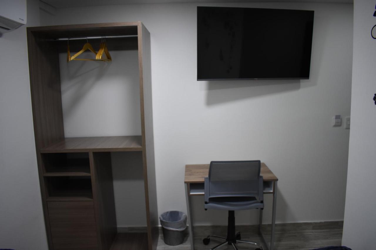 Hostel Boutique Nido De Loros เมเดยิน ภายนอก รูปภาพ