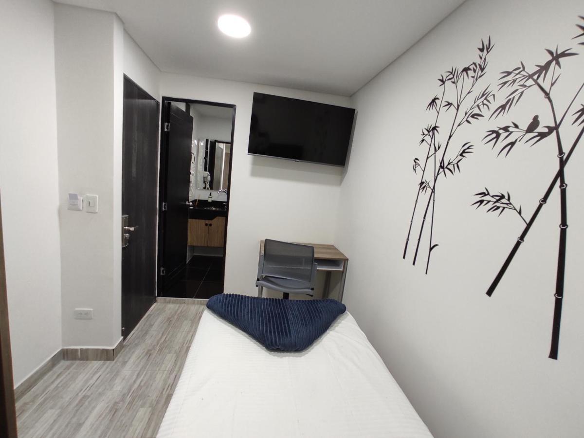 Hostel Boutique Nido De Loros เมเดยิน ภายนอก รูปภาพ