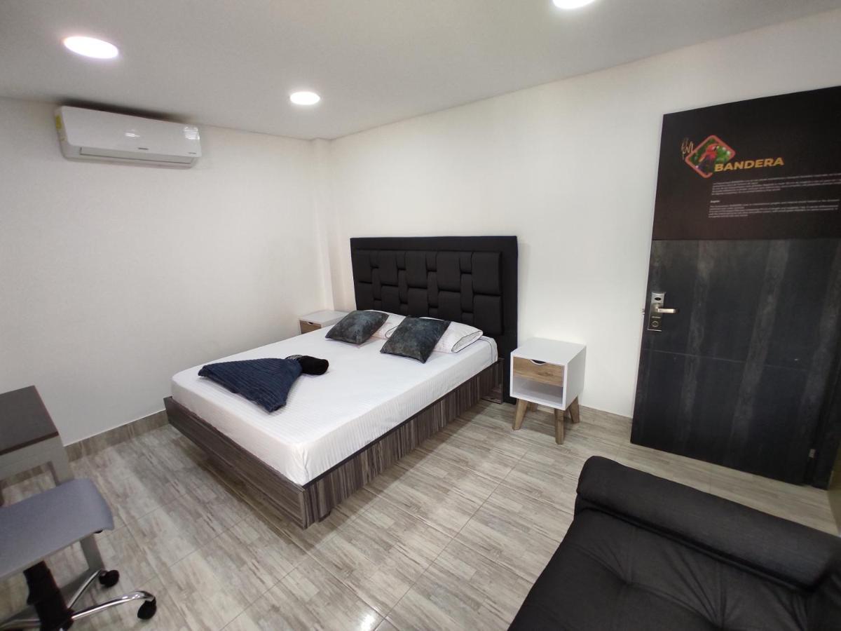Hostel Boutique Nido De Loros เมเดยิน ภายนอก รูปภาพ