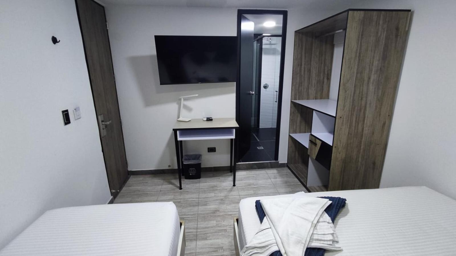 Hostel Boutique Nido De Loros เมเดยิน ภายนอก รูปภาพ