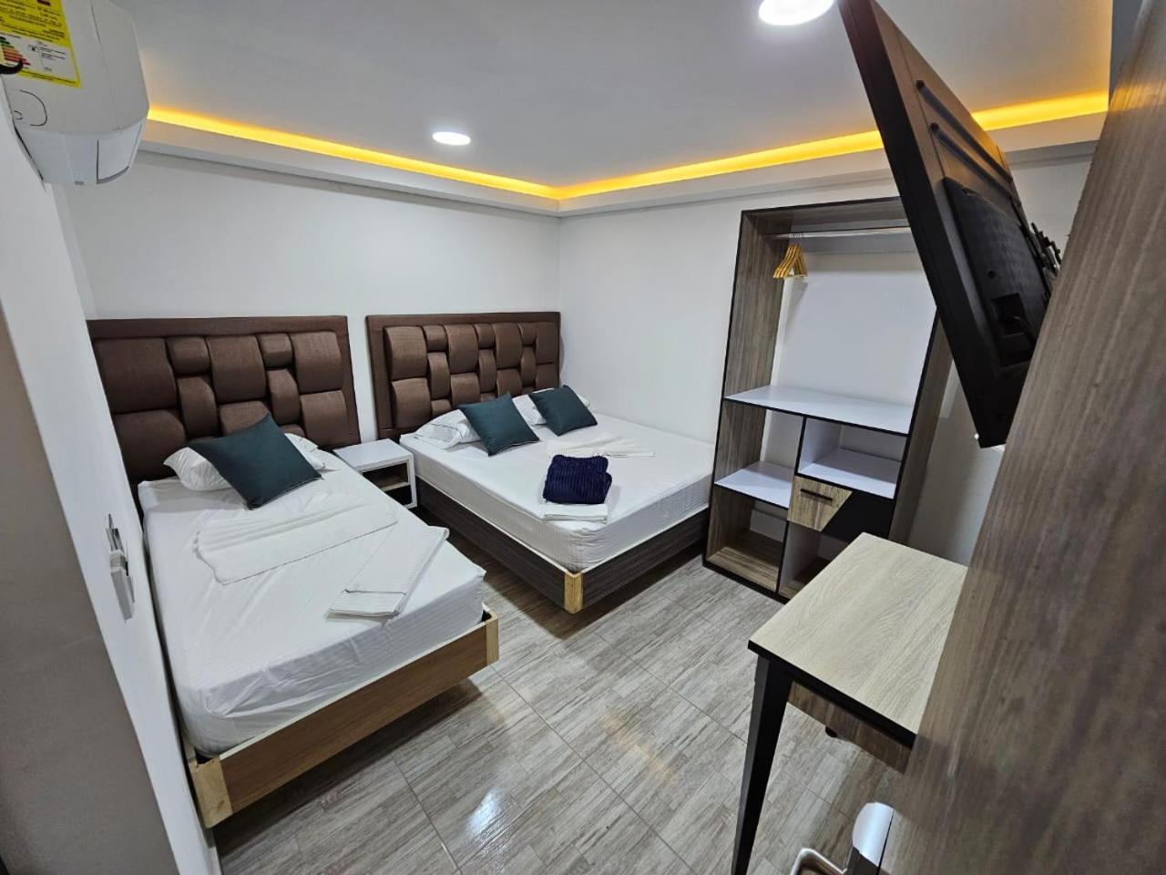 Hostel Boutique Nido De Loros เมเดยิน ภายนอก รูปภาพ