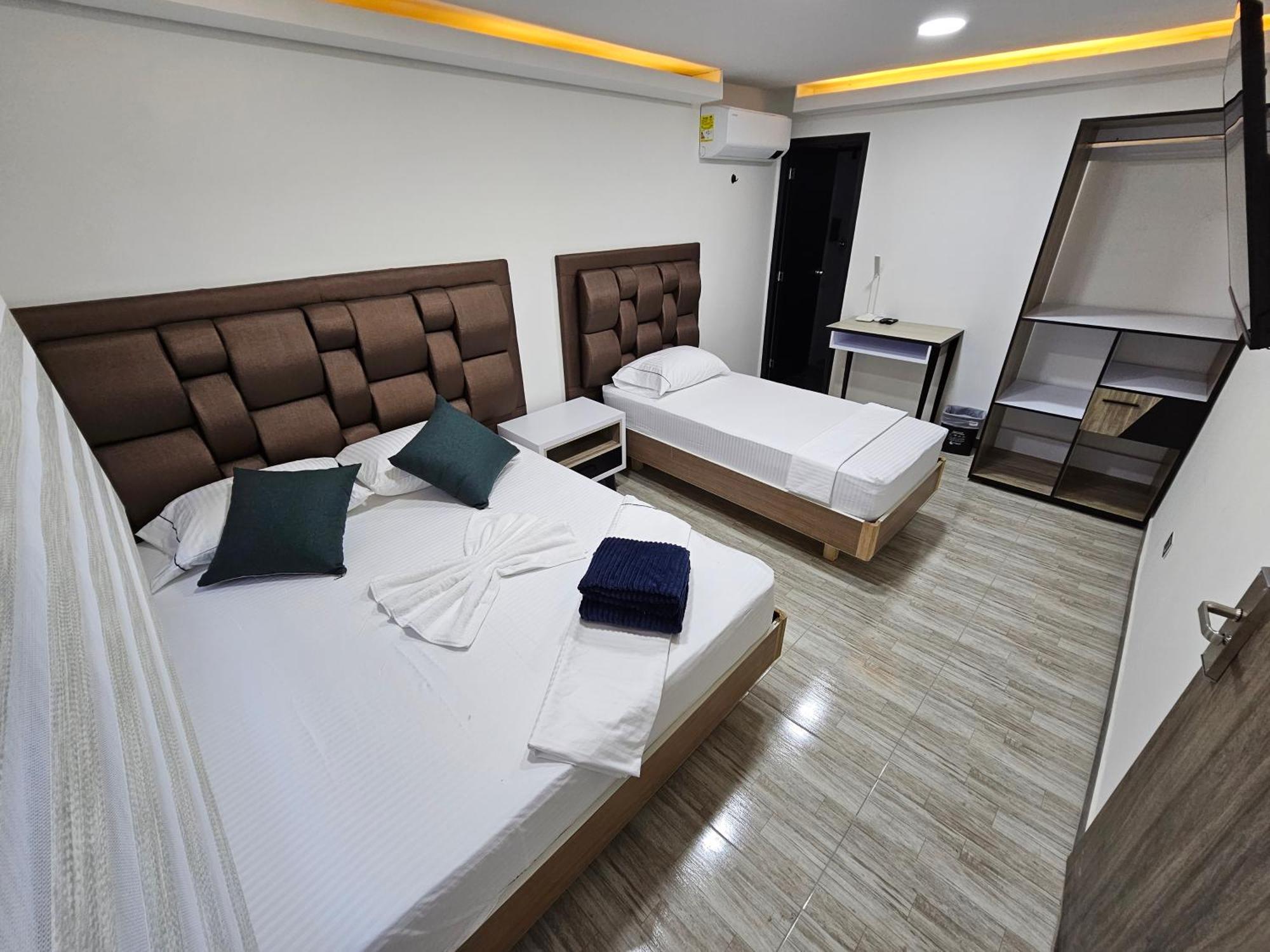 Hostel Boutique Nido De Loros เมเดยิน ภายนอก รูปภาพ