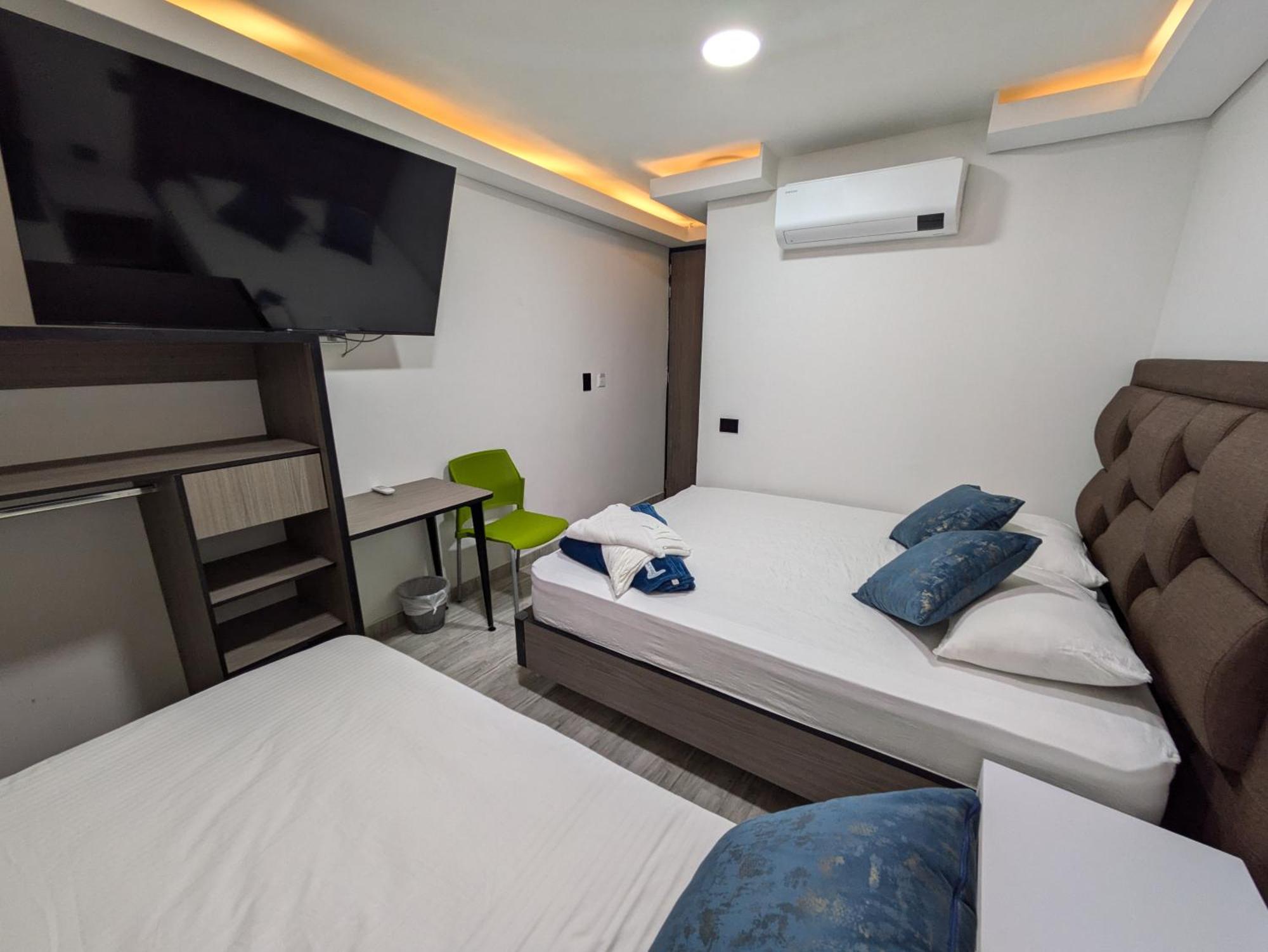 Hostel Boutique Nido De Loros เมเดยิน ภายนอก รูปภาพ