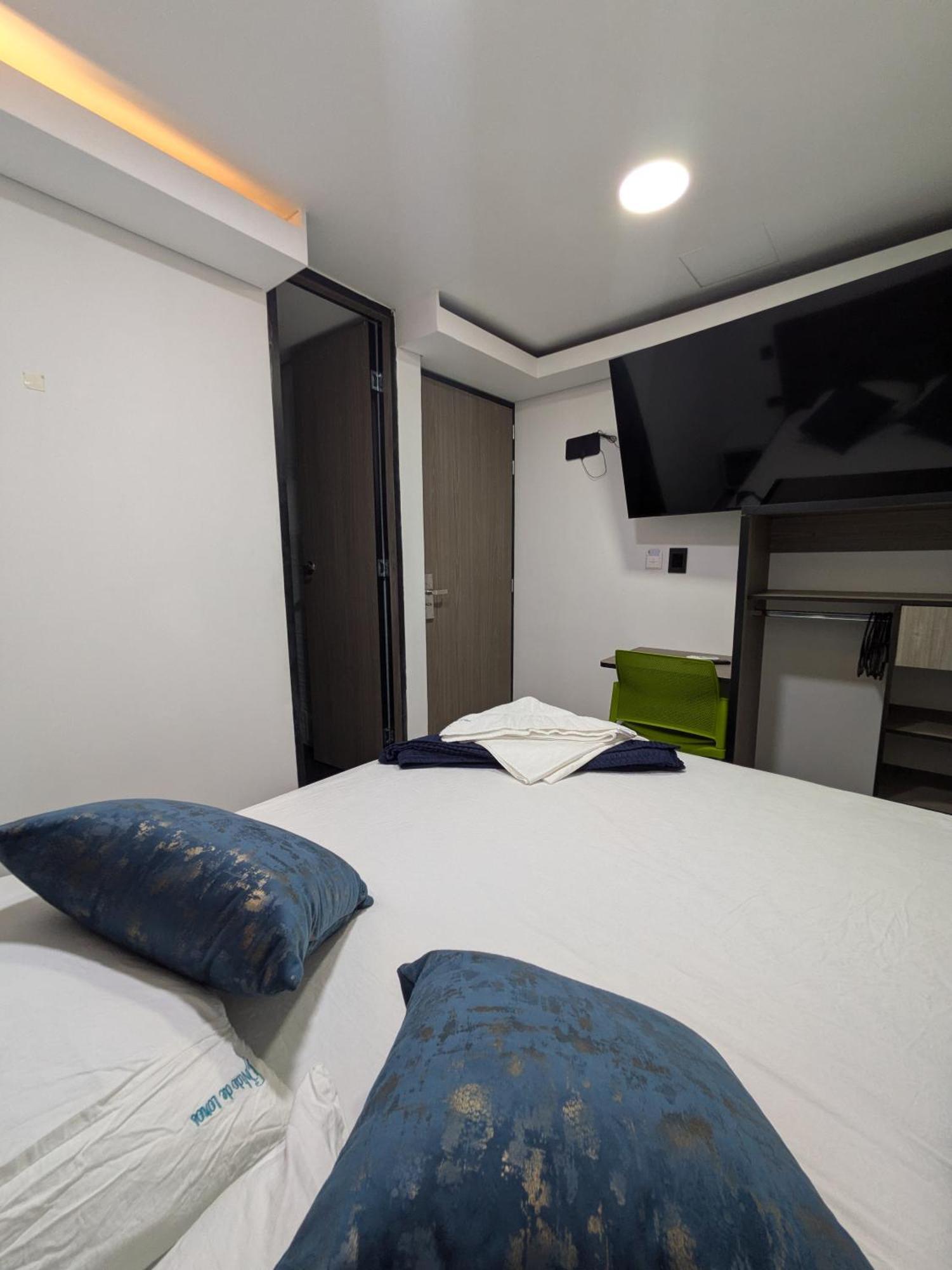 Hostel Boutique Nido De Loros เมเดยิน ภายนอก รูปภาพ
